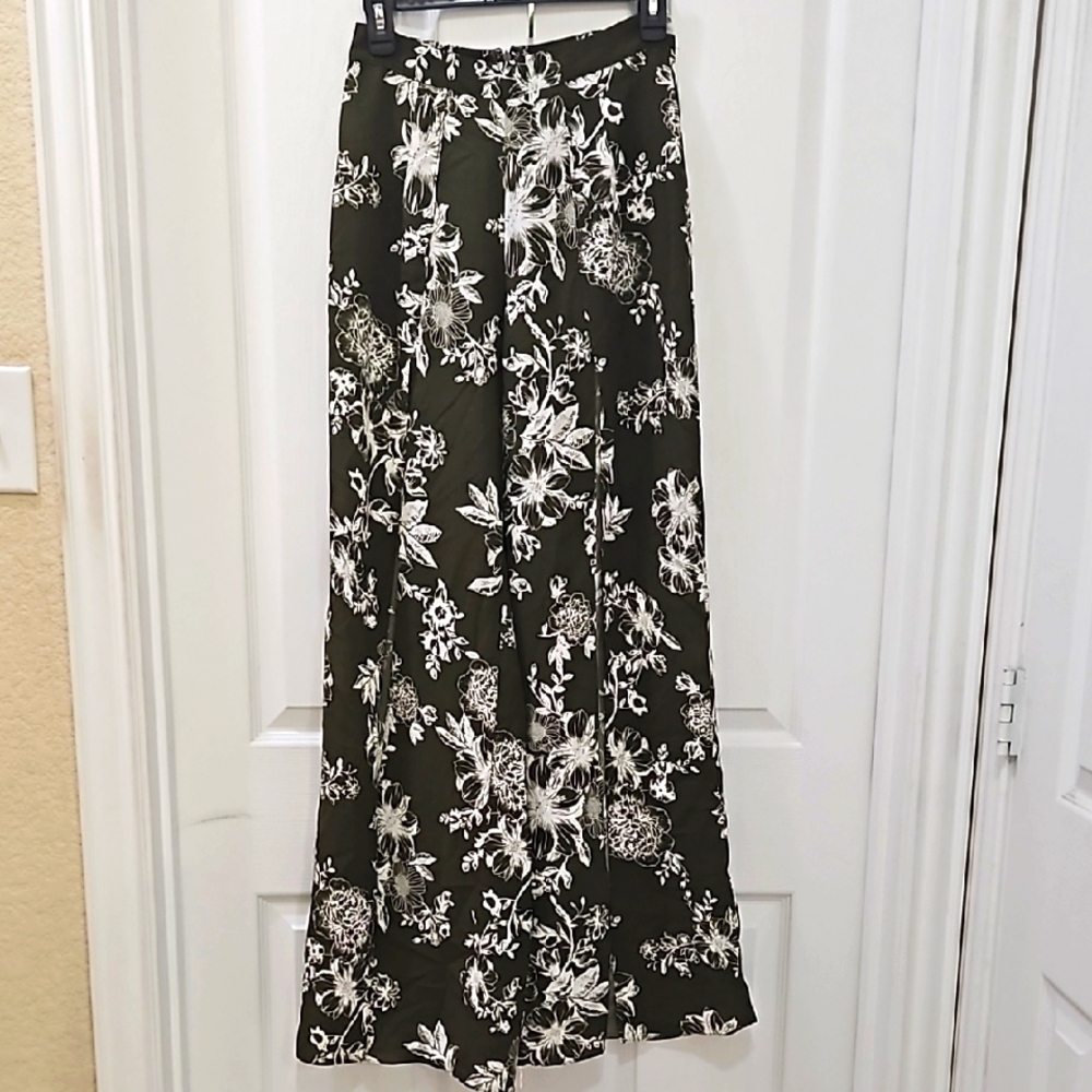 The Sang Olive Green & White Floral Front Slit Wide Leg Pants – Size Small - Picture 4 of 10